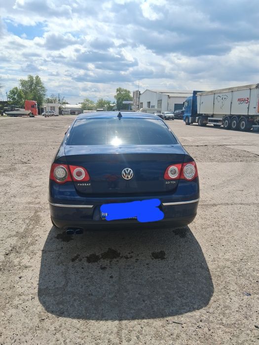 Vand sau schimb Passat b6 200 CP