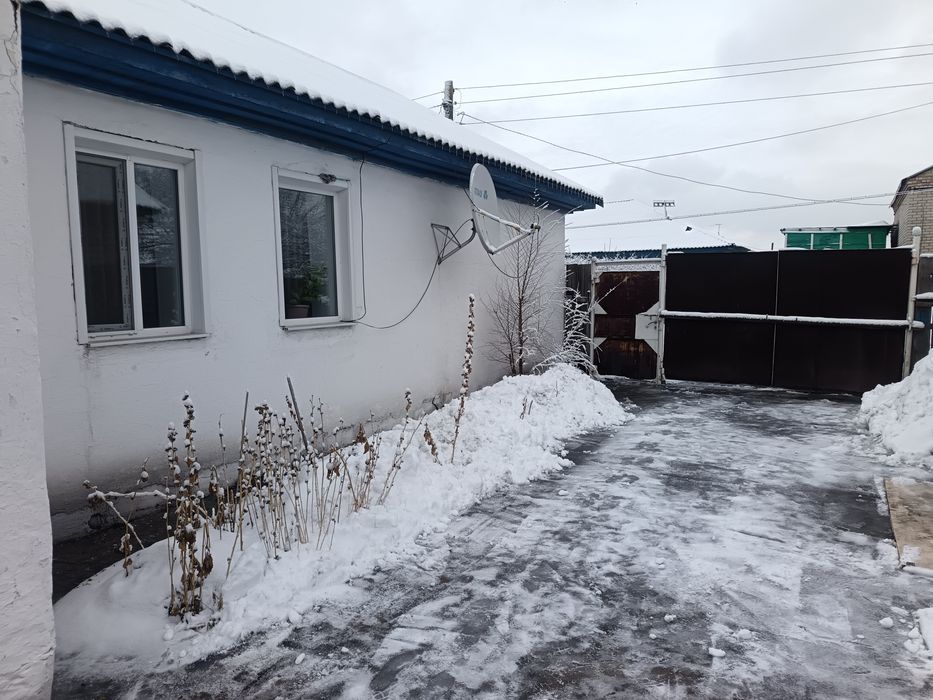 Продам большой часнный дом