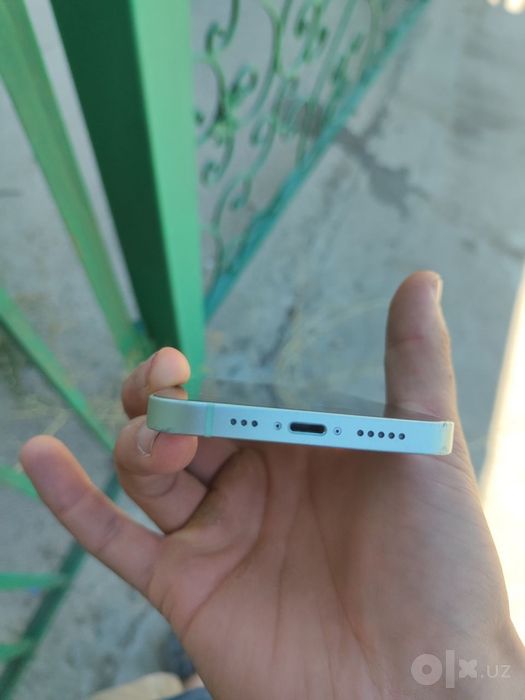 Iphone 12 LLA 256 gb 5g holati yaxahi