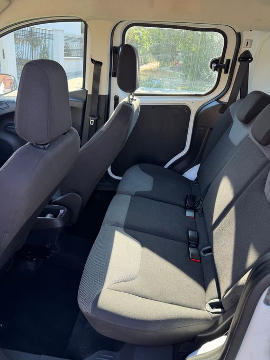 Ford courier an 2017
