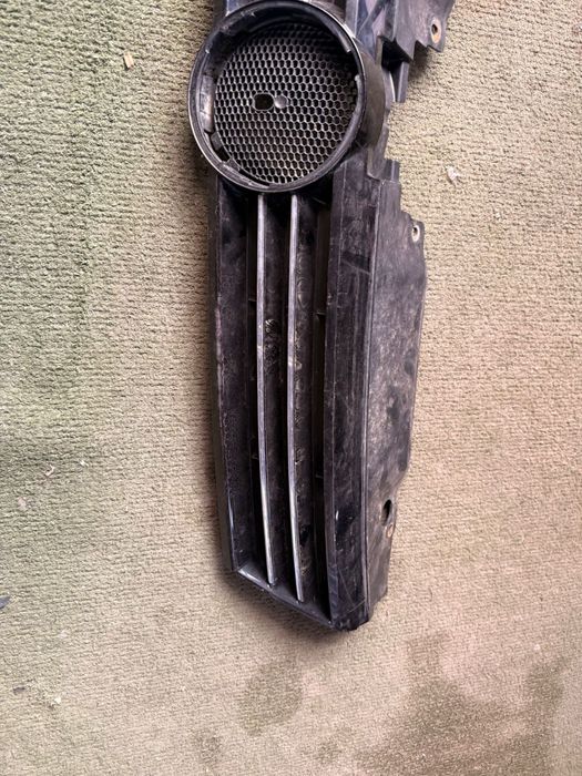 Grila originala vw Jetta 6