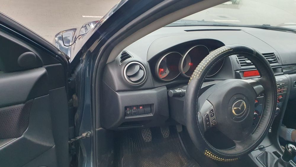 Mazda 3 -  benzina  - 2008