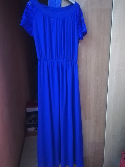 Платья  44 - 46р