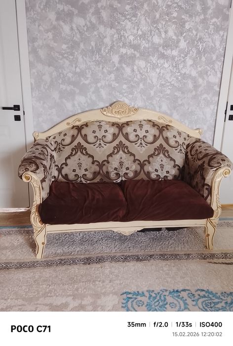 Диван с хорошим состоянием