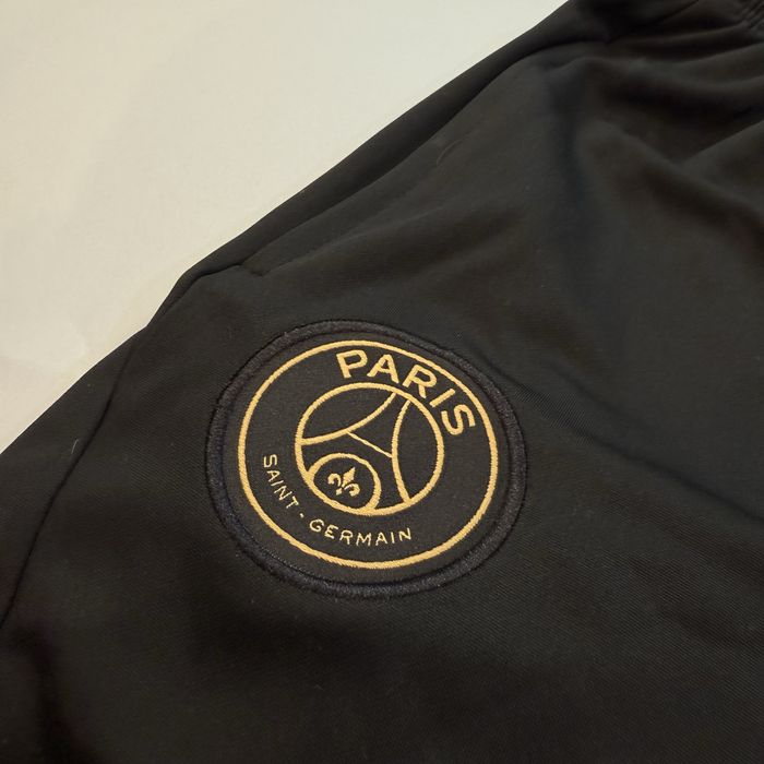 Екип Nike PSG "Black And Gold"! НОВ!