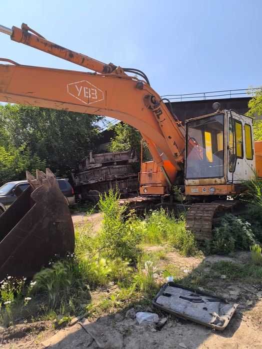 Продам экскаватор