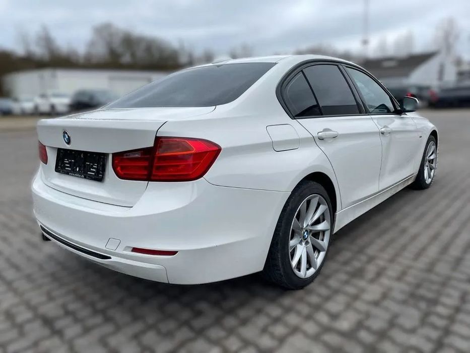Dezmembrari / Dezmembrez BMW F30