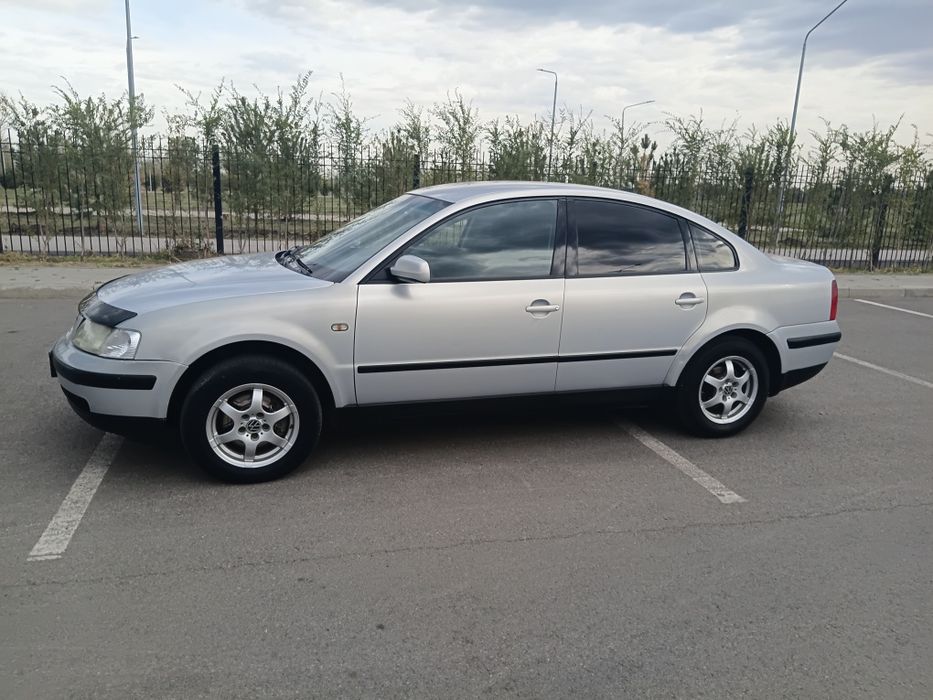 Отличный Wolkswagen Passat Б5