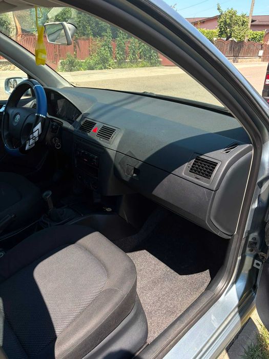 Skoda Fabia 2005 - 1.2 HTP Benzina