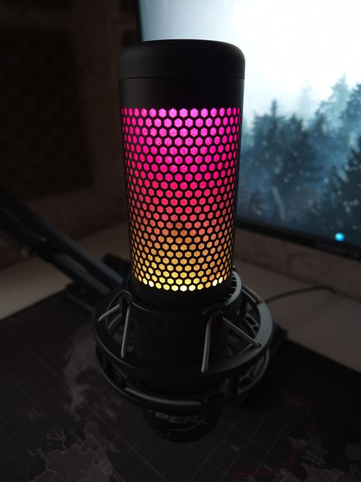 Микрофон HyperX QuadCast S