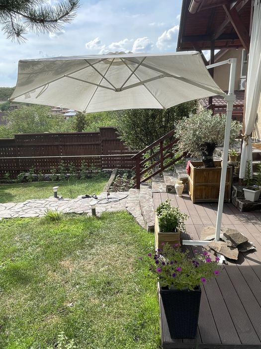 Umbrela de soare mare pentru terasa IKEA HOGON, diametru 270 cm