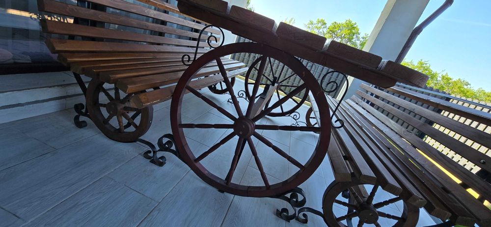 Masă mare de grădină din lemn masiv