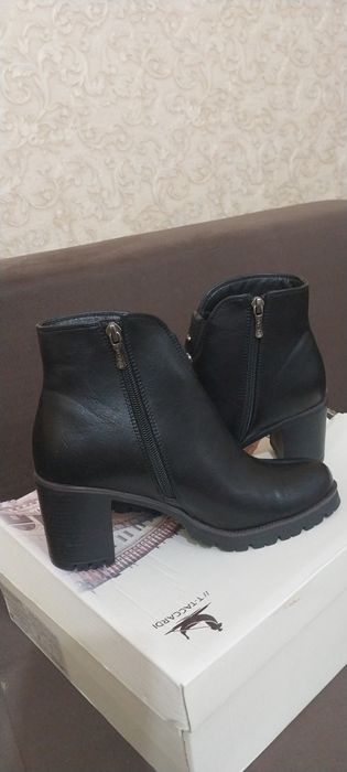 Продам ботильоны