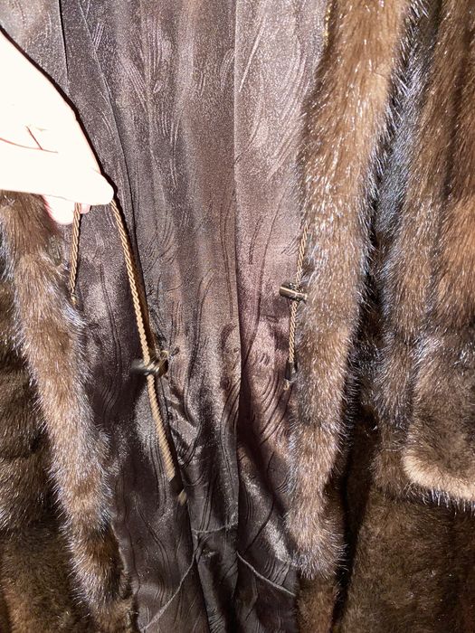 Продам норковую шубу