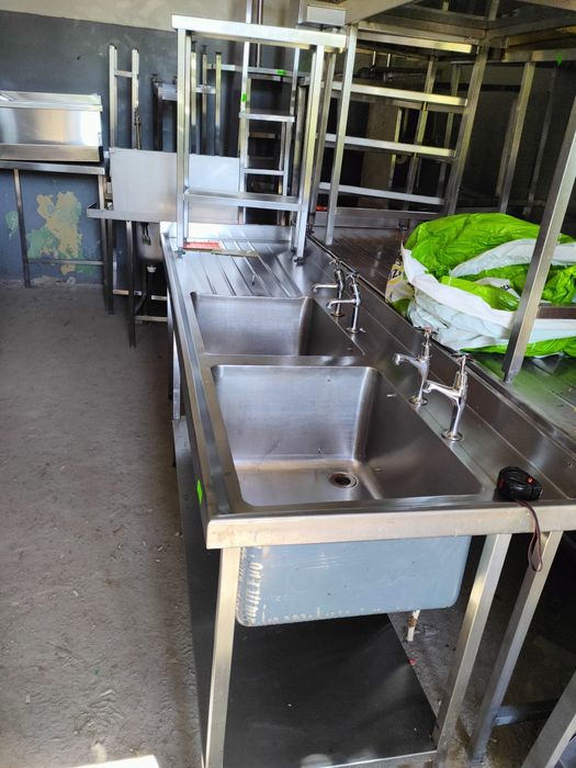 Работни маси/мивки неотрално обурудване професионално