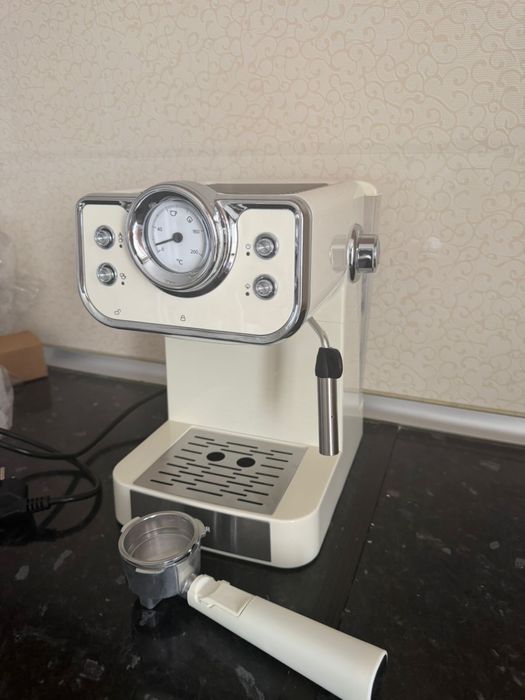 Кофемашина Astar DB-CM1650-EC бежевый