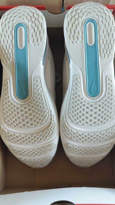 Нови оригинални маратонки Nike Air Zoom номер 42.5