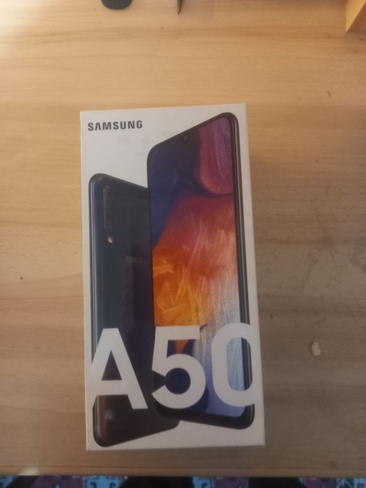 Продаю самсунг А50