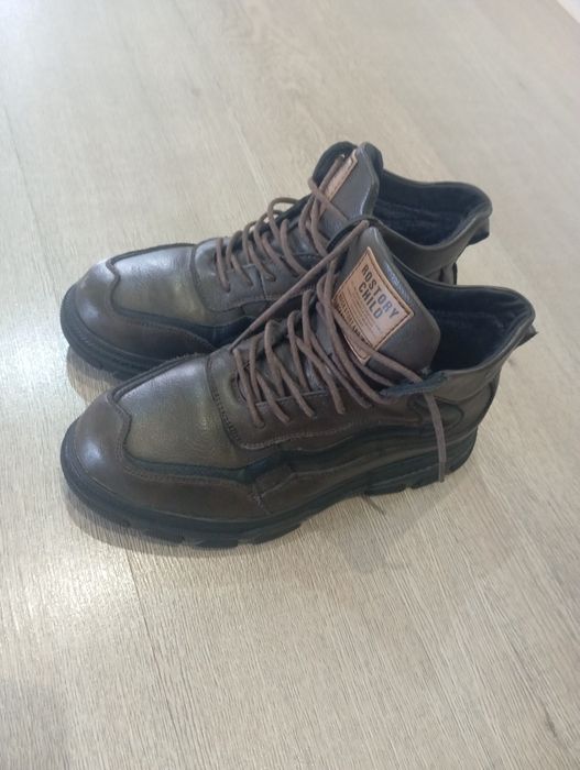 Продам ботинки для мальчика