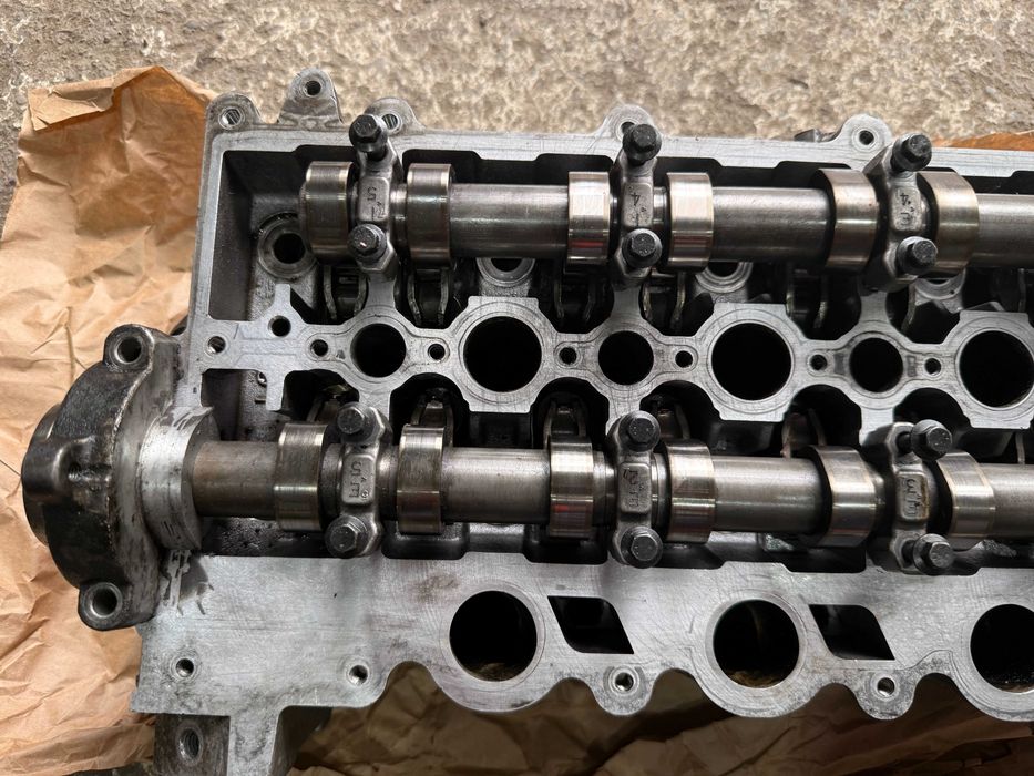 Engine head Volvo XC70 d5 D5244T10 (30777365-013)