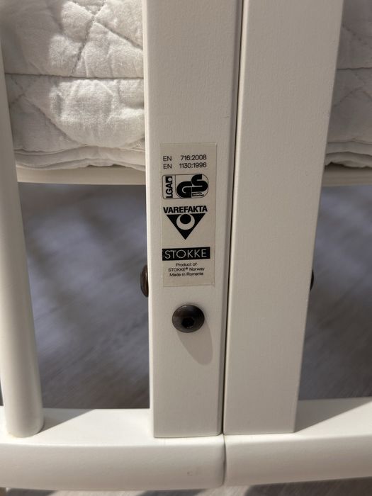 Продам манеж Stokke V4