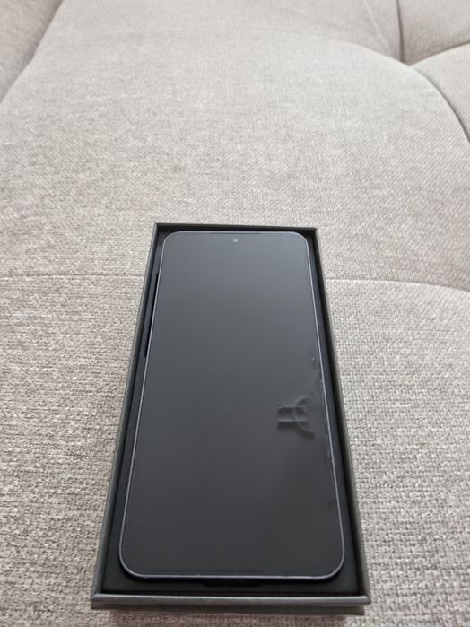 Samsung Galaxy S25 12/256GB – Пълен комплект | Перфектно състояние | 719€