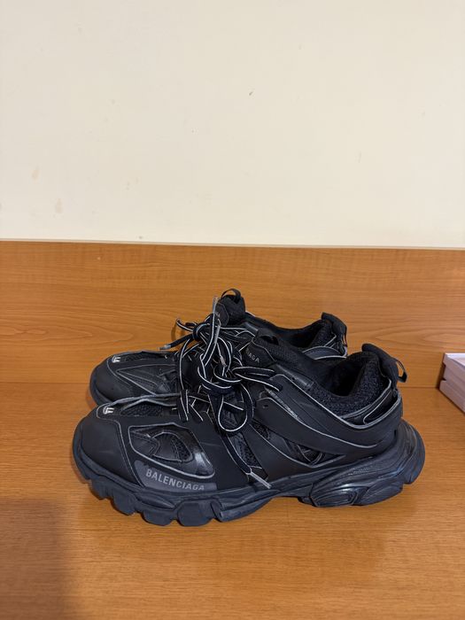 Balenciaga Track