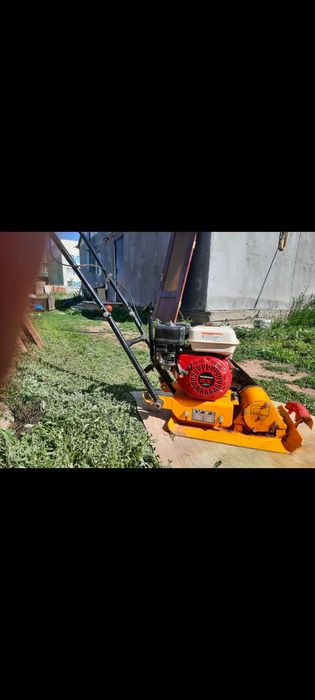 Продам вибропиту трамбовка