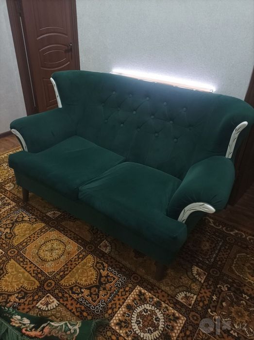 Angliyskiy Divan kravat i kreslo