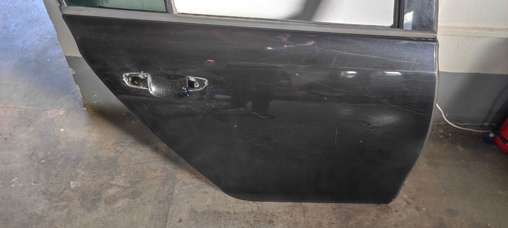 Usa spate dreapta volkswagen vw golf 6 hatchback scurt LC9X
