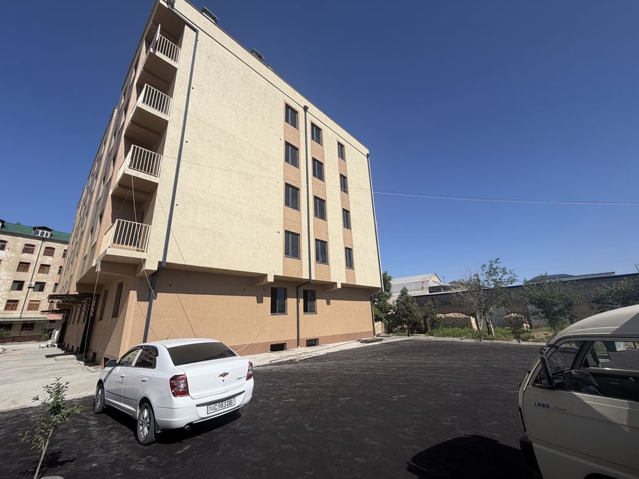 Sharq Bozorcha Oldida 2 Xonalik 5 etaj Uy Sotiladi 66 kv Vod Bo’magan