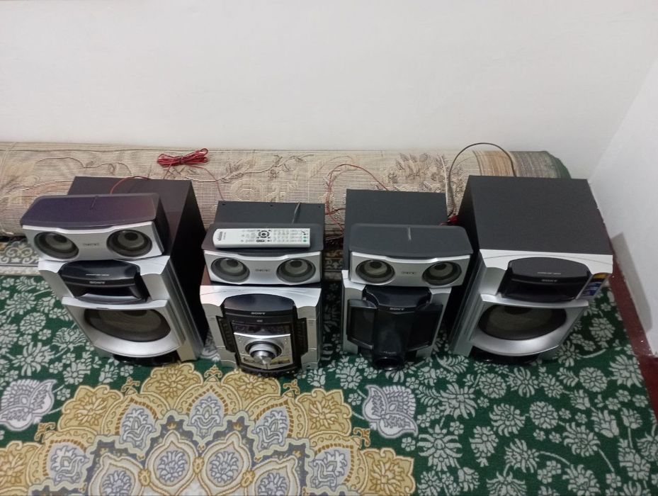 Muzikalniy sentr sotiladi