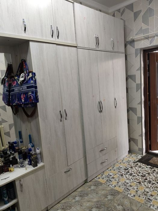 Shkaf optom sexdan birinchi quldan olasiz .990 metri qarap
Доставка ус