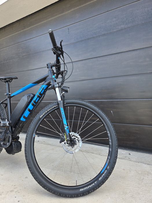 Bicicleta electrica Cube AIM Race M 27.5 cu  motor Bafang