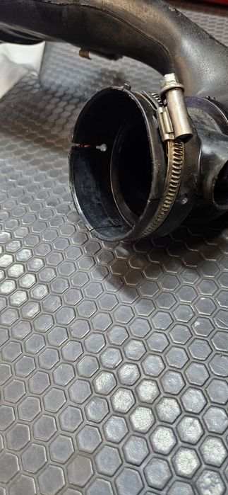 Лястовица / Въздуховод Мерцедес om642 Mercedes