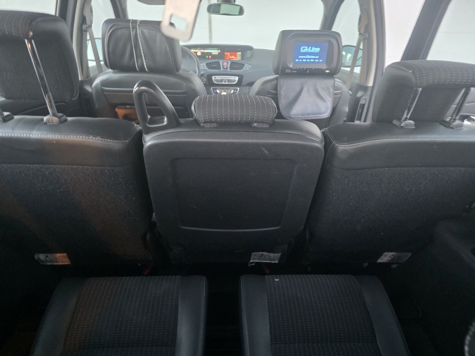 Renault Grand Scenic 7locuri diesel Navi senzori Camera Keyless