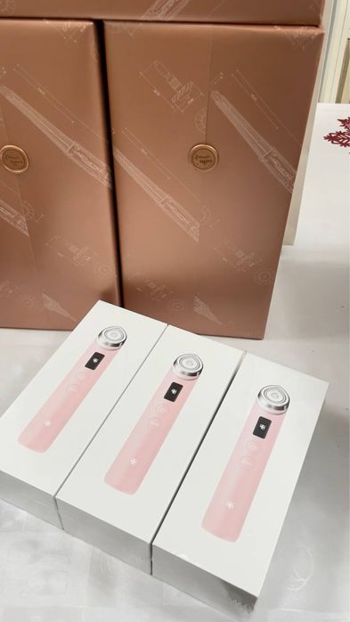 Medicube Age-r booster pro розовые