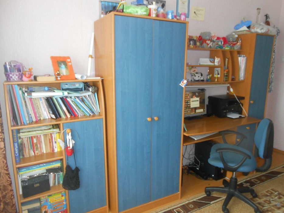 Продам стенку детскую