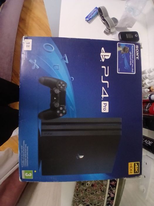 Ps 4 pro pashti yangi.