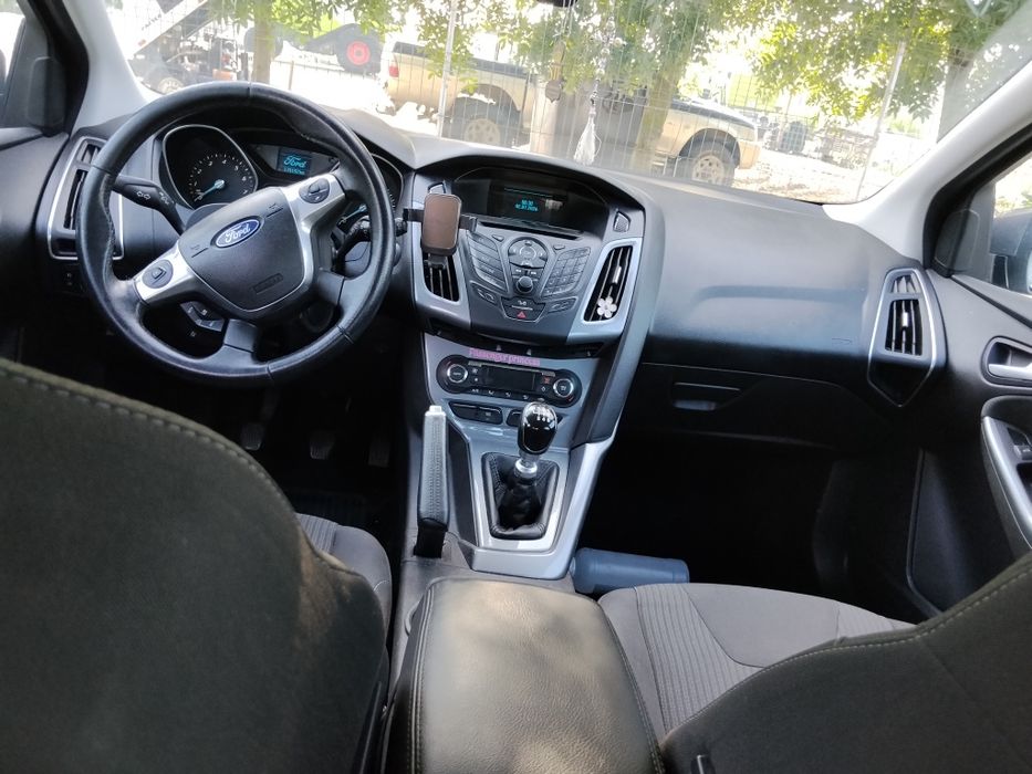 FORD Focus 2014 — imagine 5