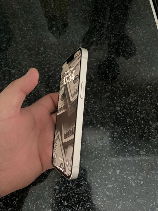 Айфон 13 128 гб.