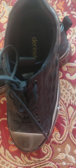 Продается кеды новые