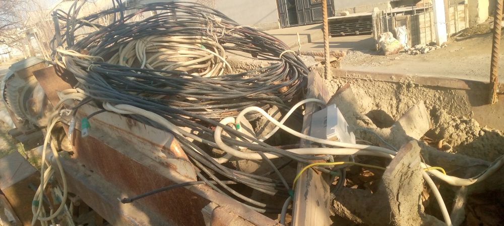 Xom gʻisht ishlab chiqarish apparati sotiladi,kuniga 15,000