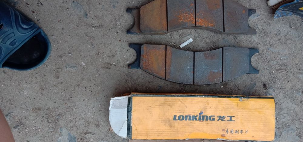 Продам колодки от погрузчика