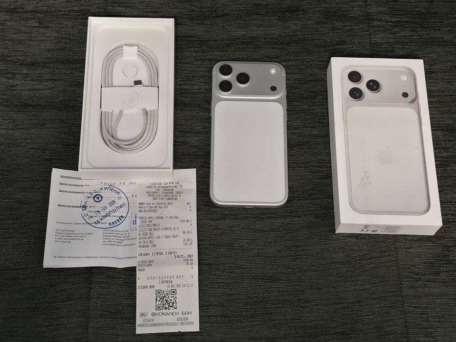 КАТО НОВ 256GB iPhone 17 Pro Max Гаранция Technopolis 2028 Silver | White
