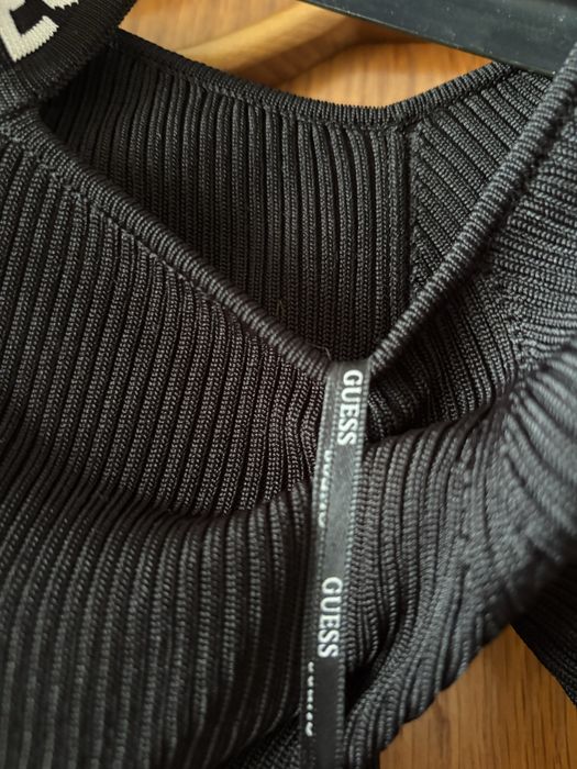 Rochie Guess neagră, mărimea S, logo Guess, stare excelentă
