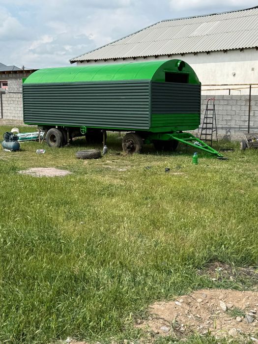 Вагон на колёсах