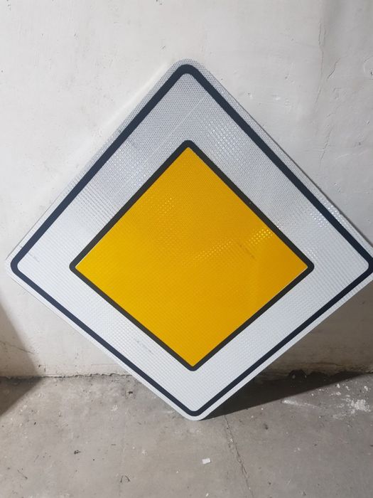 Любой Знак отражение Znak Yo'l belgilari bor yonadigan pod zakaz