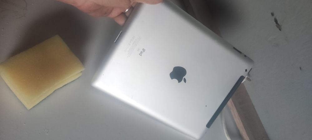 Таблет чисто нов работи перфектно състояние добро зарежда