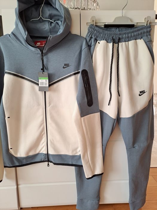 Nike Tech Flecce